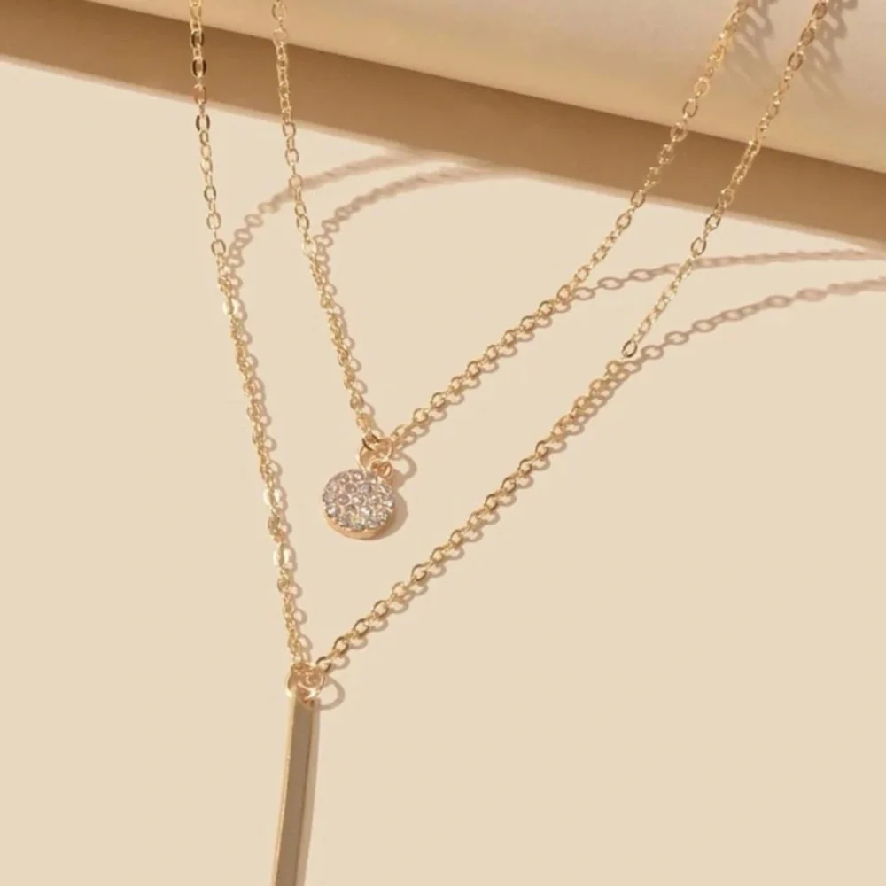 Sale! Minimalistic & Dainty Gold Tone Rhinestone Layered Circle & Bar Necklace - Picture 3 of 4